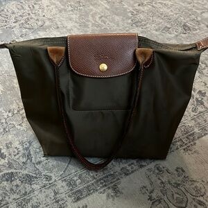Green longchamp bag
